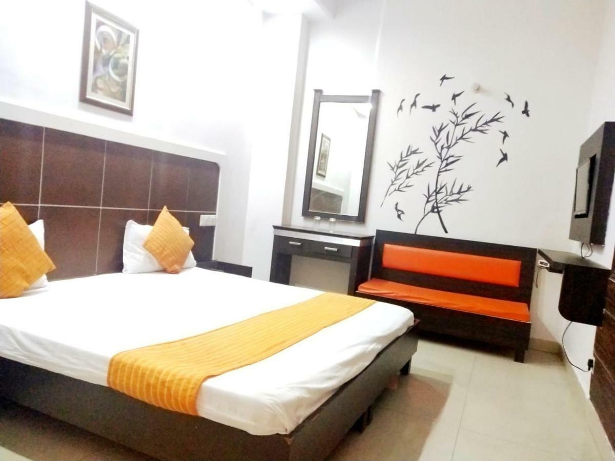 โฮเต็ล สุขมาน อินเตอร์เนชั่นแนล Hotel อัมริตสา ภายนอก รูปภาพ